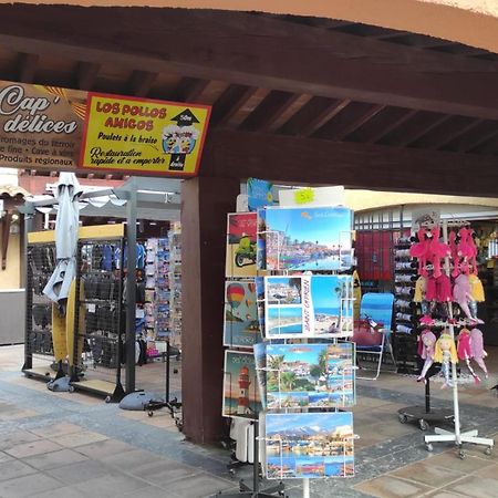 Hispaniola, Avec Vue Sur La Marina Et Parking Prive Сен-Киприен Екстериор снимка